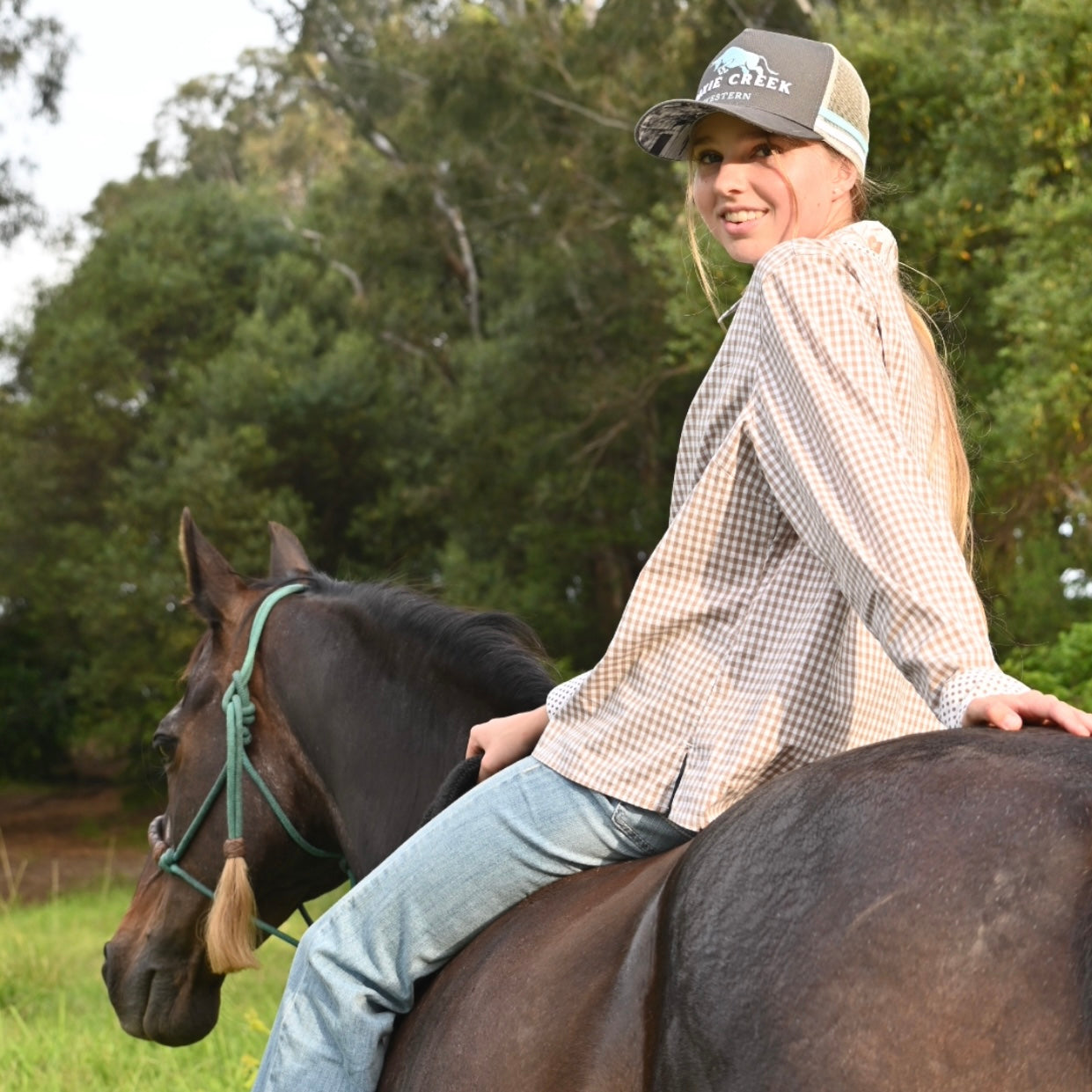 Charcoal trucker cap